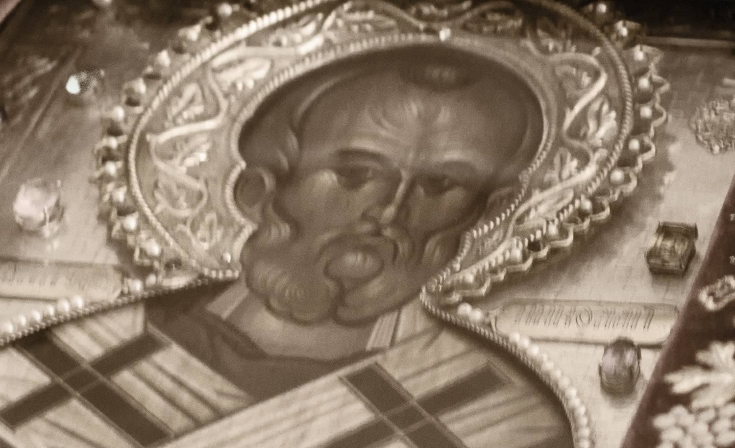 Saint Nicholas Myrrh Streaming Icon